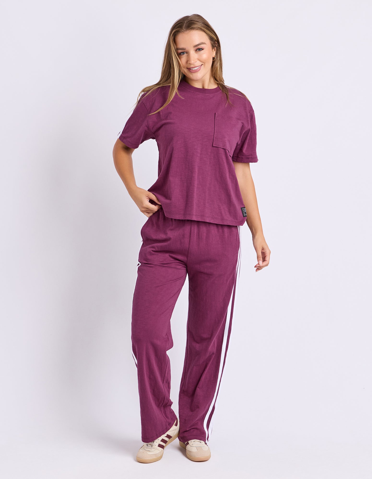 5543113.PLUM_2_1782781448000
