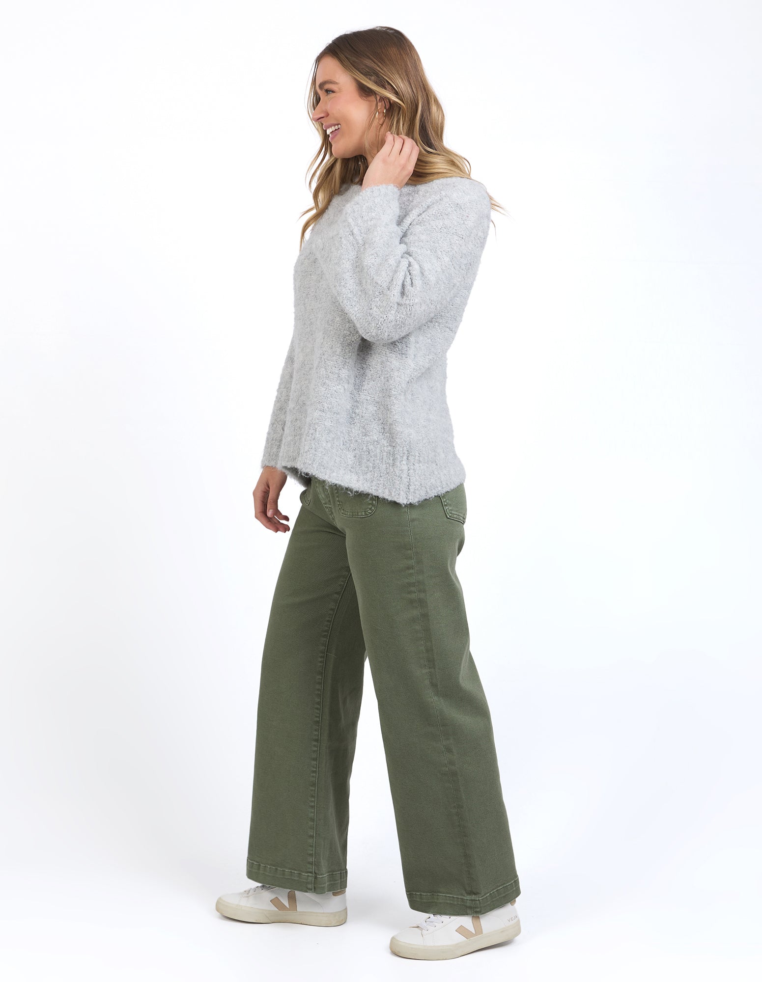 5554005.GRY_6_1743027812000