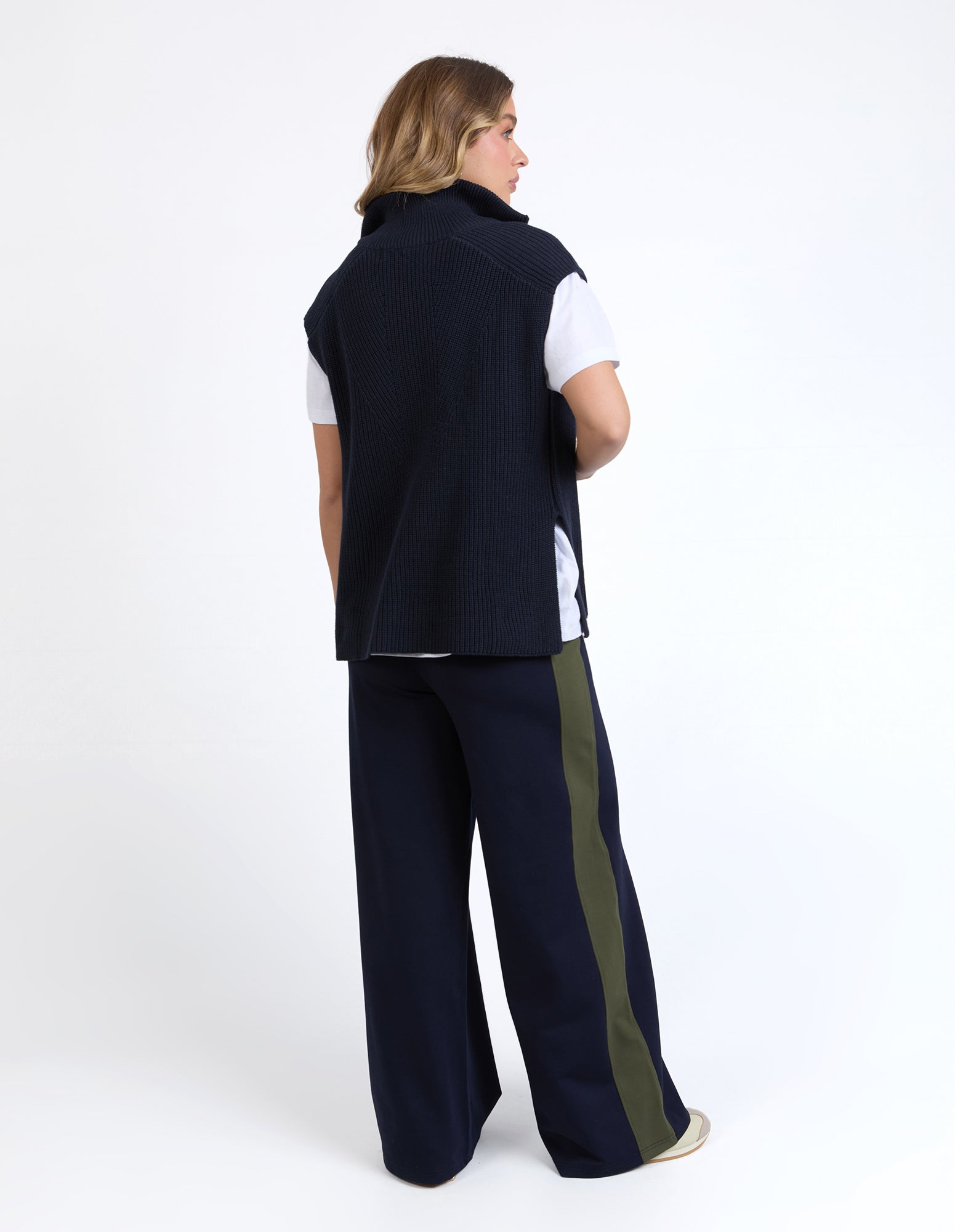 5554117.NAVY_3_1743027866000