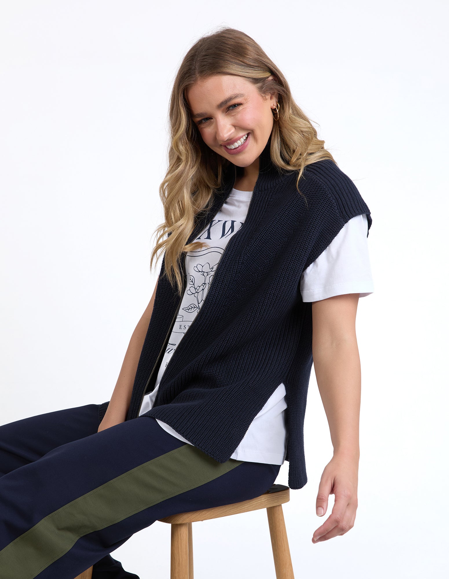 5554117.NAVY_4_1743027866000