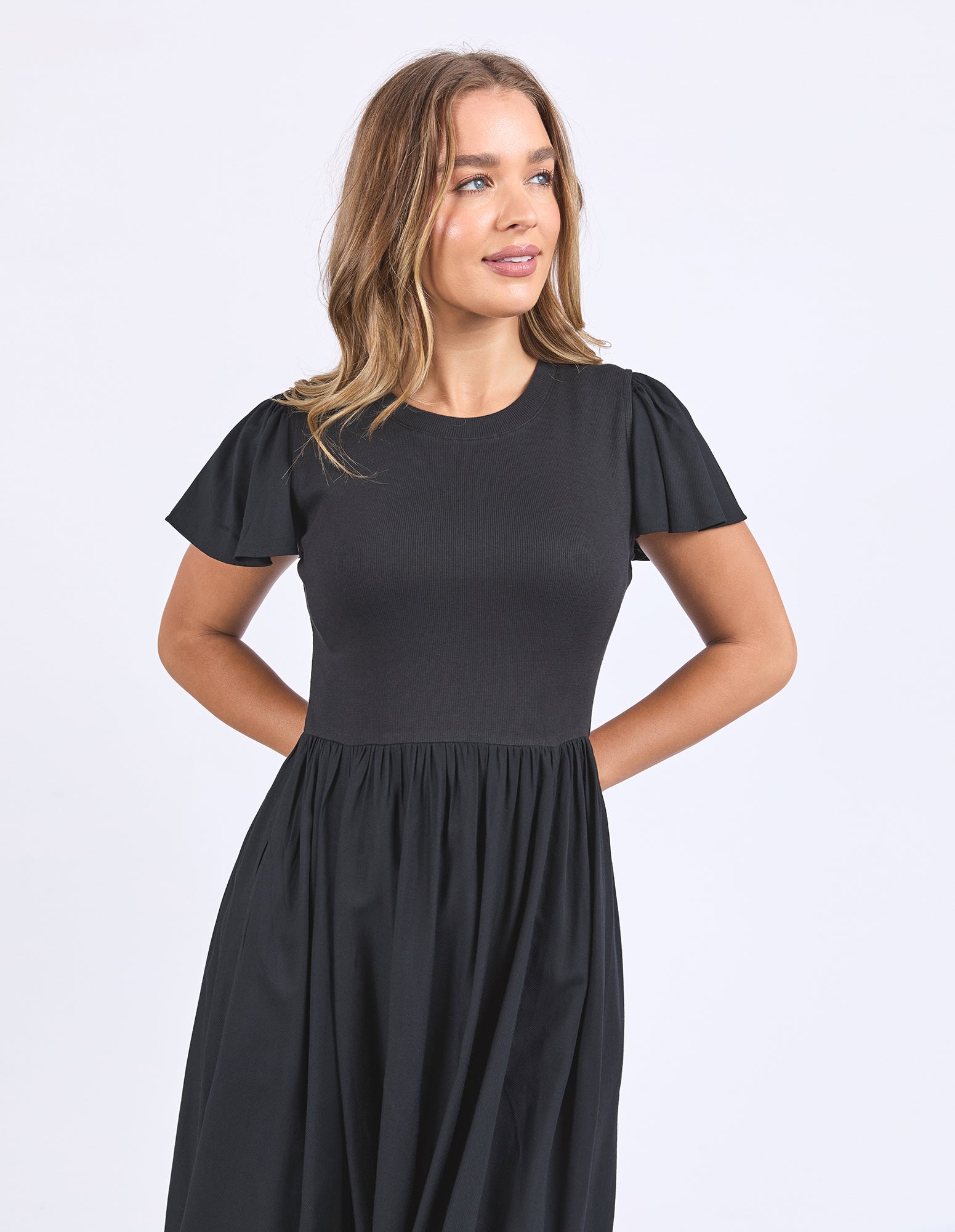 5563004.BLK_1_1751514068000