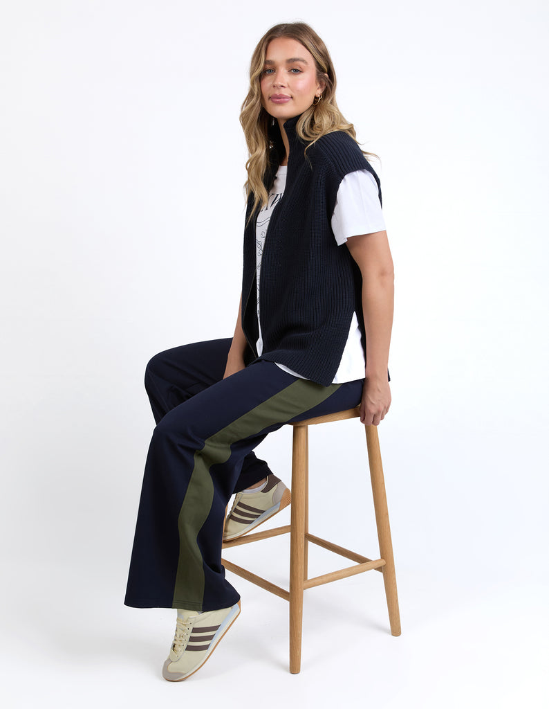 5554117.NAVY_6_1743027867000