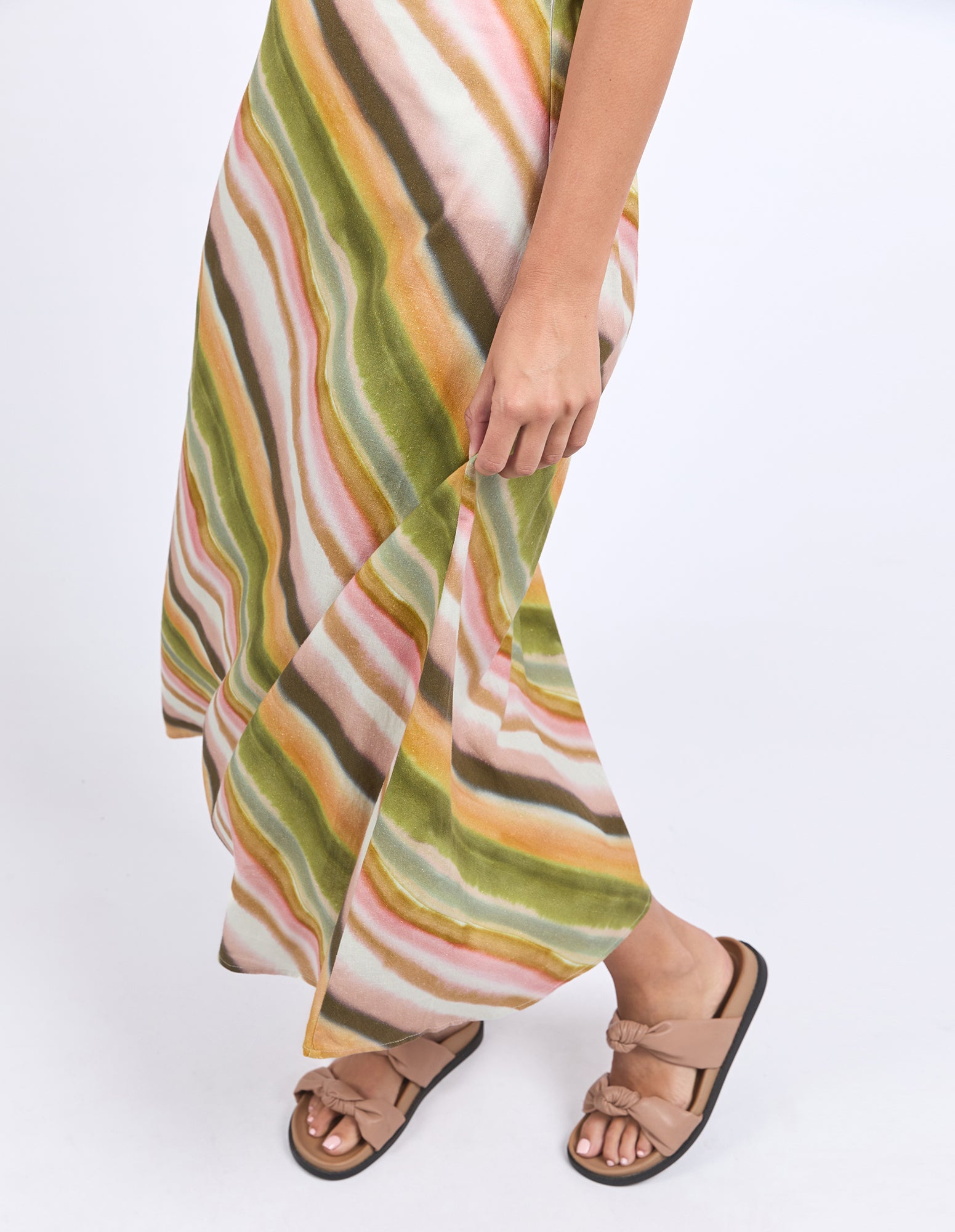 5563006.STR_5_1751514073000