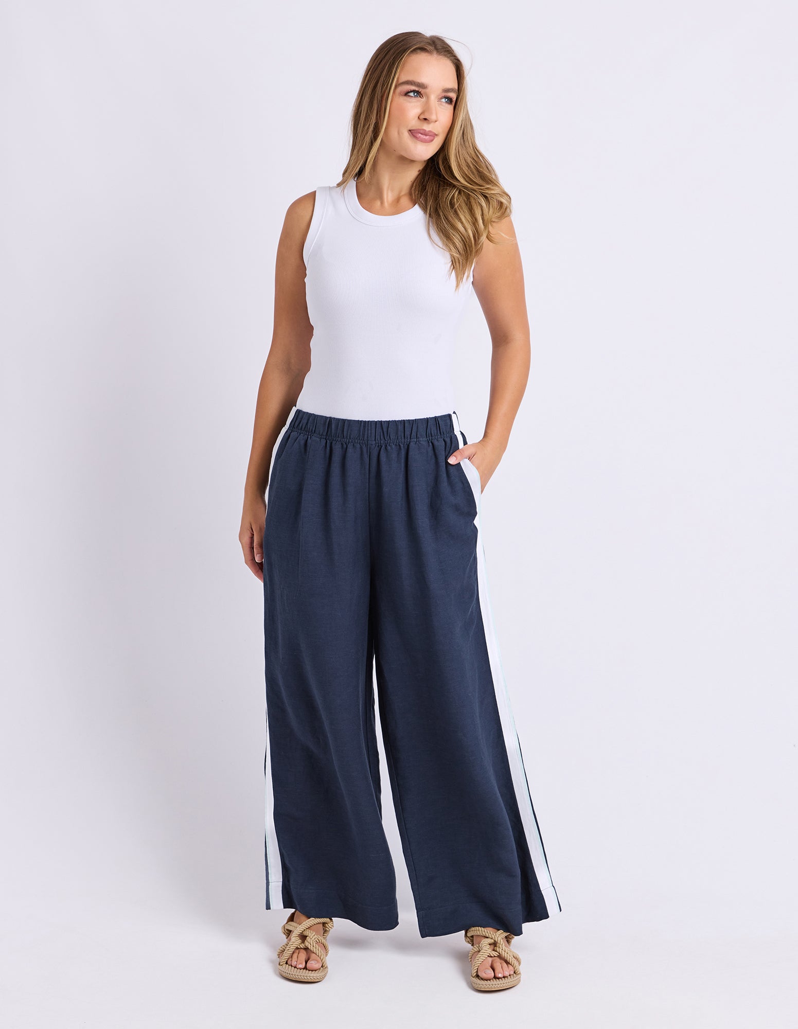 5563126.NAVY_2_1782781390000