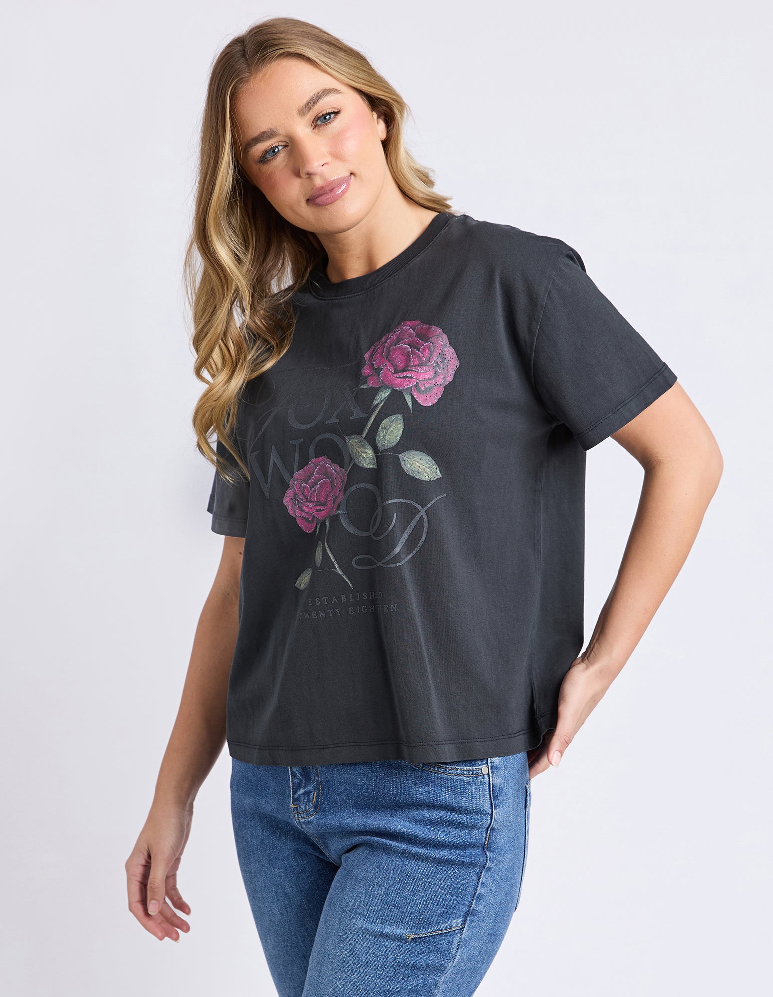 English Rose Tee Black – Foxwood Clothing