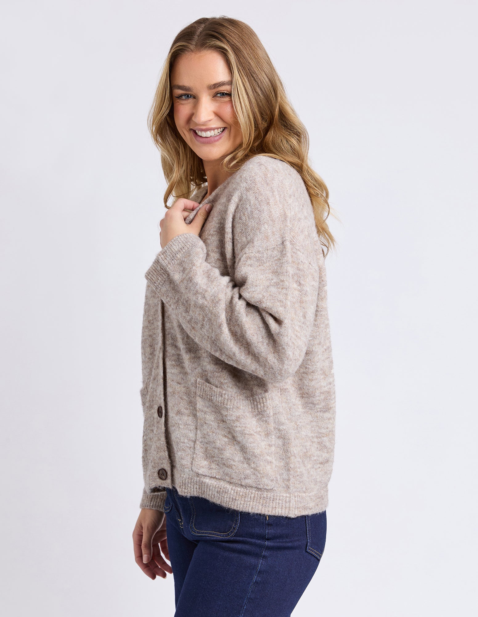 Emarie Cardi Oatmeal – Foxwood Clothing