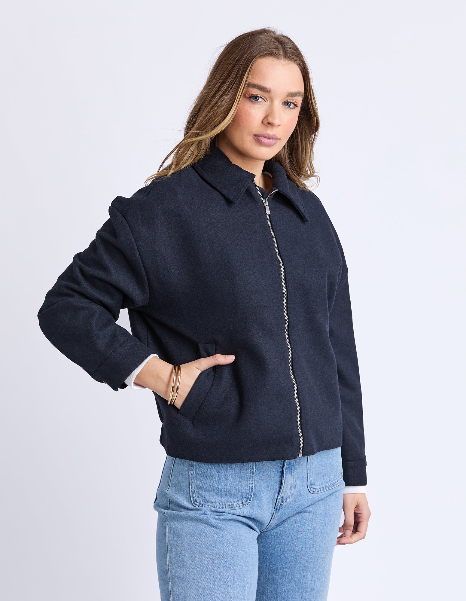 5574014.NAVY_4_1776055264000