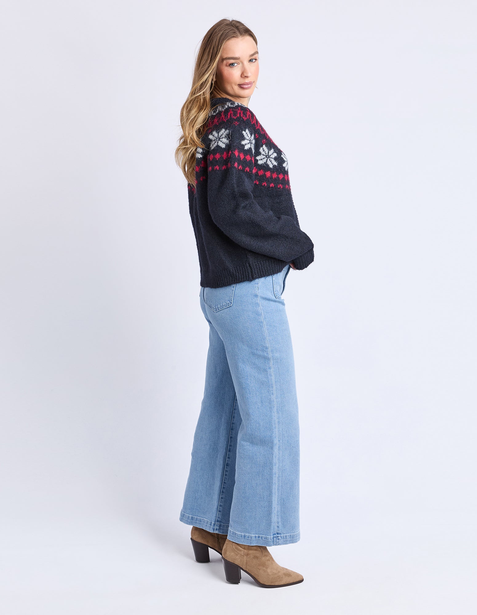 5574038.NAVY_6_1776055300000